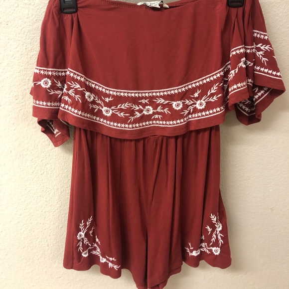 American Eagle Outfitters Pants - American Eagle romper